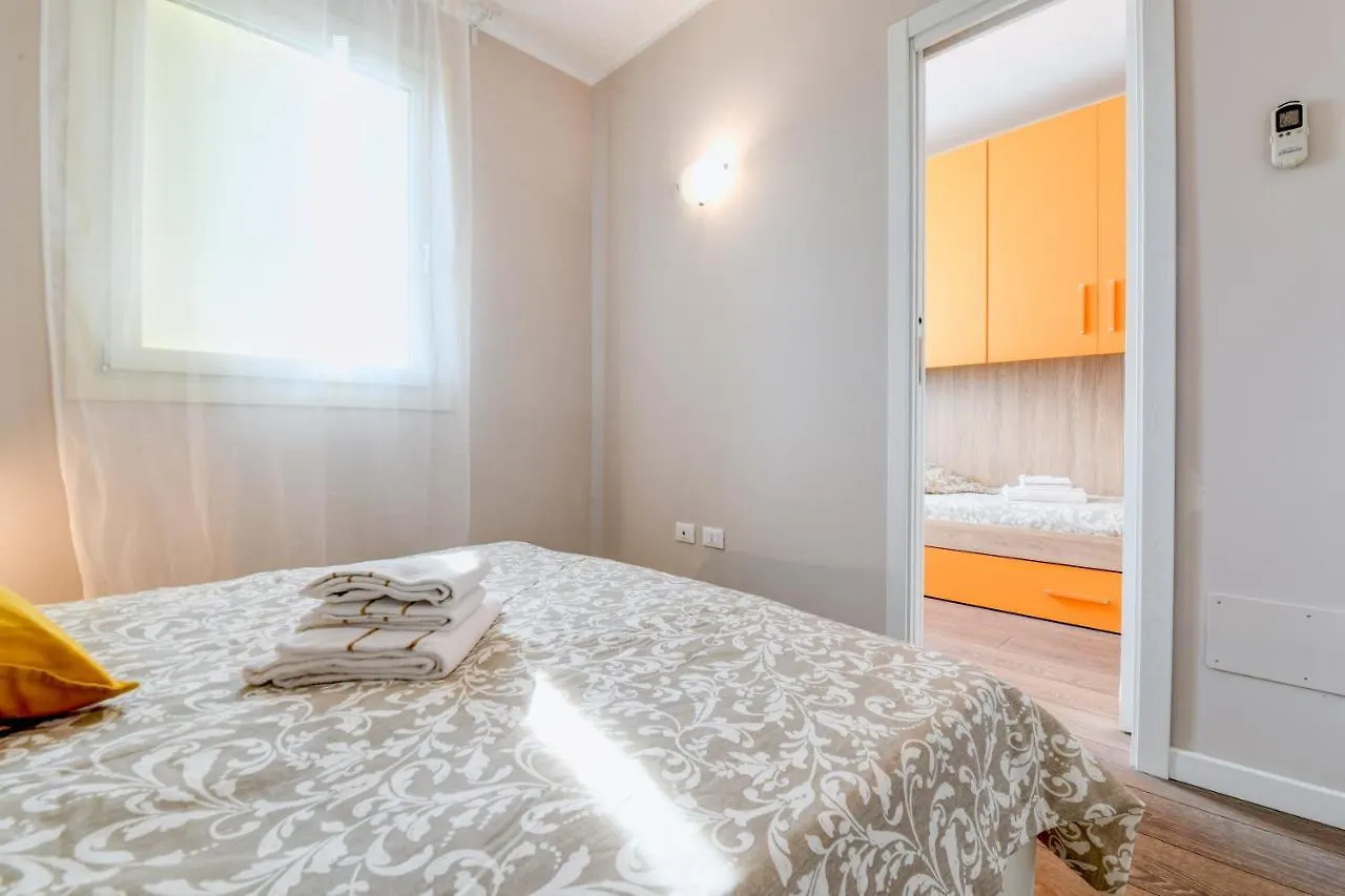Ferienhaus Le Ville Della Romantica Manerba del Garda Italien