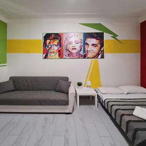 Re Di Apartment Rom